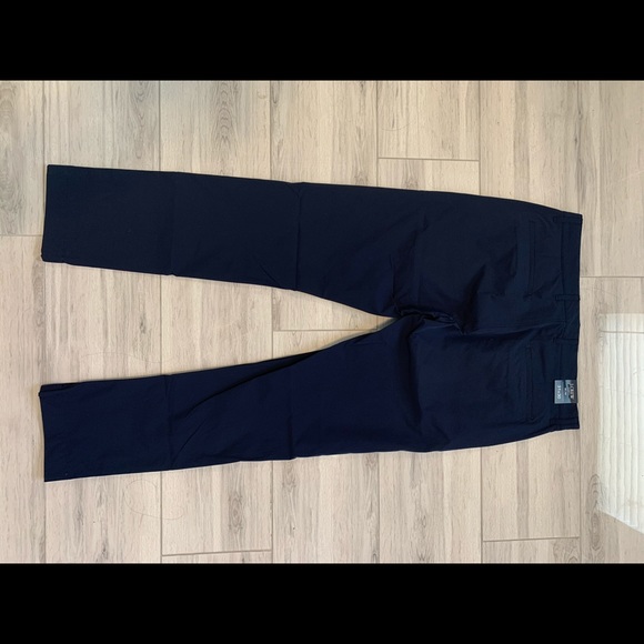 2 pairs of Jcrew tech pants - Picture 2 of 7